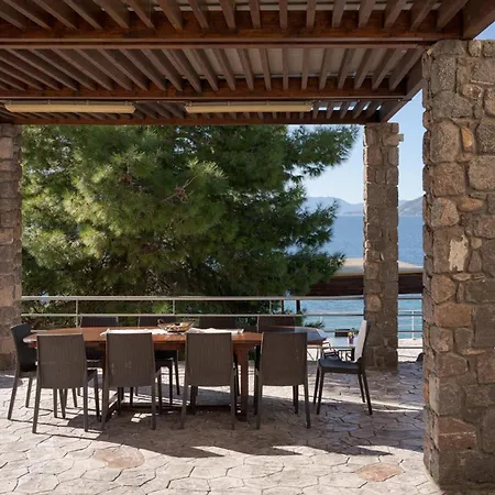 Zefis Villa